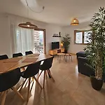 דירה Esmeralda 2 Bedrooms 3 Pool & Parking *